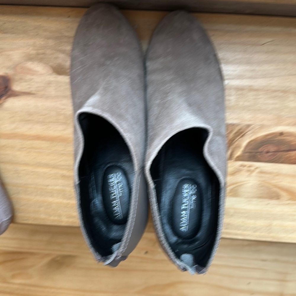 Women’s size 11 booties
